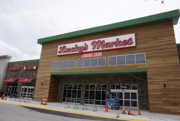 Garapa Luckey Market left view